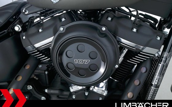 Gebrauchtmotorrad Harley-Davidson Softail Street Bob FXBB - Bild 16