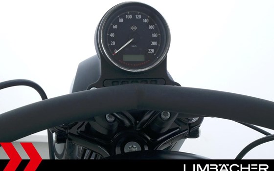 Gebrauchtmotorrad Harley-Davidson Sportster XL 883 N Iron - Bild 20
