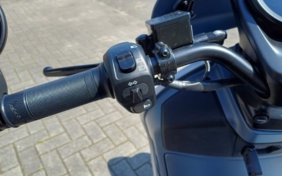 Neufahrzeug Vespa GTV 310 Officina 8 - Bild 11