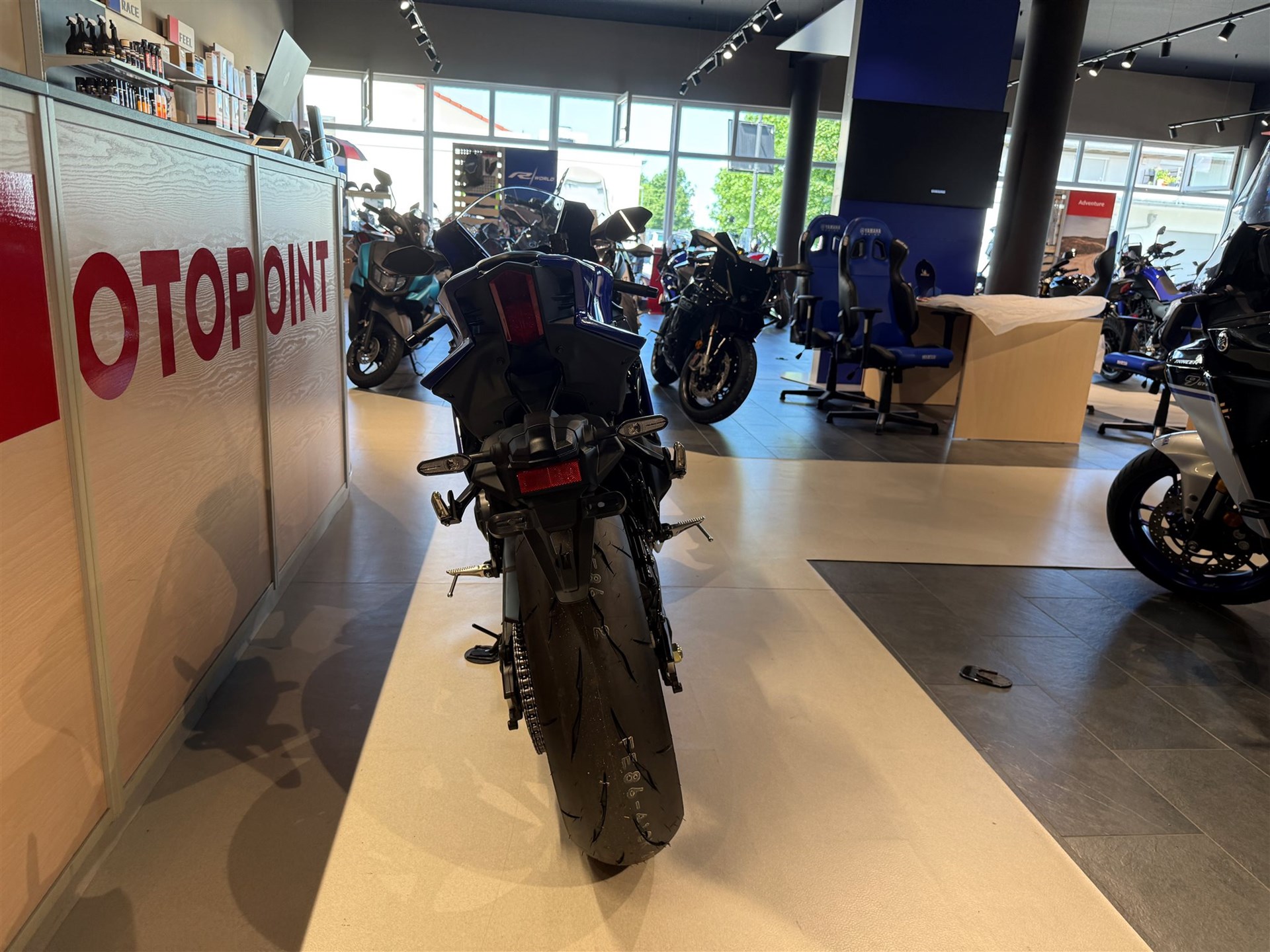 Yamaha R9, Sofort lieferbar