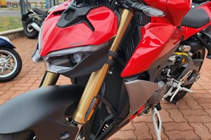 Angebot Ducati Streetfighter V2