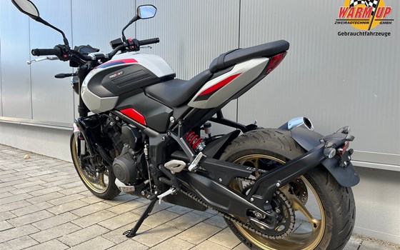 Gebrauchtmotorrad Triumph Trident 800 - Bild 12