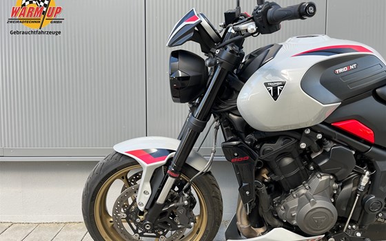 Gebrauchtmotorrad Triumph Trident 800 - Bild 13