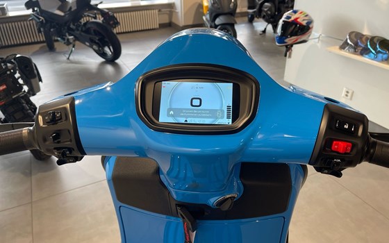 Motorrad Occasion Vespa GTS 310 SuperSport - Bild 12
