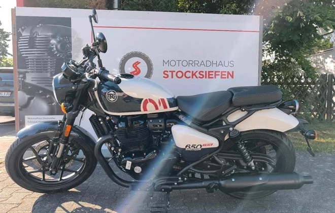 Royal Enfield Shotgun 650