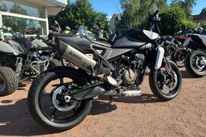 Angebot Husqvarna Svartpilen 801