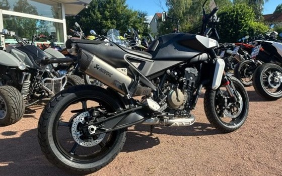 Neufahrzeug Husqvarna Svartpilen 801 - Bild 1