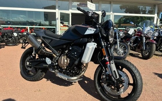 Neufahrzeug Husqvarna Svartpilen 801 - Bild 4