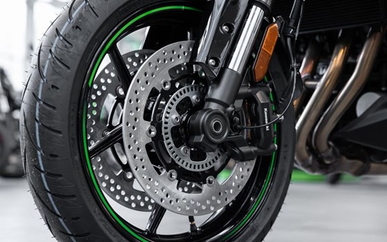 Neufahrzeug Kawasaki Versys 1100 SE - Bild 13