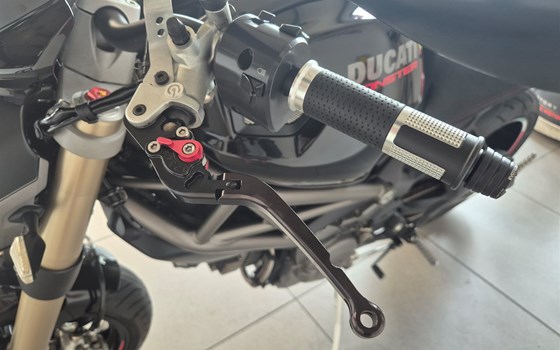 Gebrauchtmotorrad Ducati Monster 1100 Evo - Bild 15