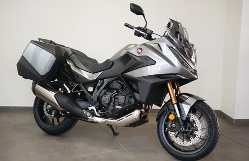 Neumotorrad Honda NT1100 DCT Electronic Suspension