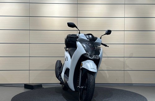 Neumotorrad Honda SH350i