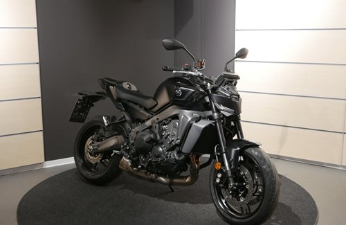 Neumotorrad Yamaha MT-09 Y-AMT