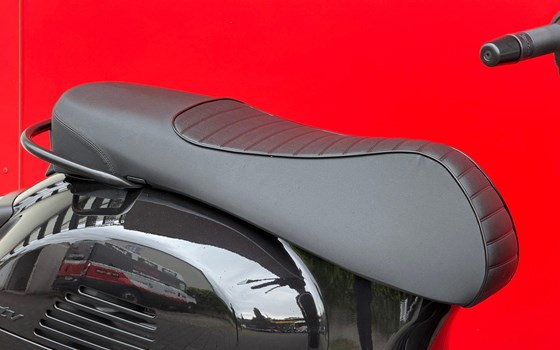 Offerta Vespa GTV 300 - Immagine 4