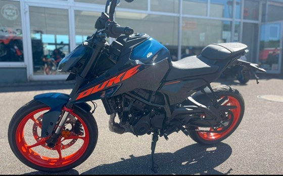 Gebrauchtmotorrad KTM 125 Duke - Bild 2