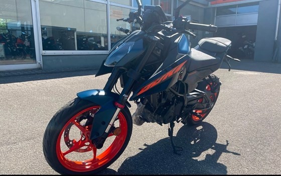 Gebrauchtmotorrad KTM 125 Duke - Bild 3