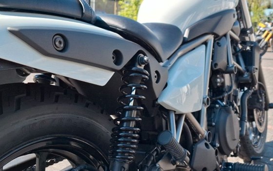 Gebrauchtmotorrad Kawasaki Eliminator 500 - Bild 6