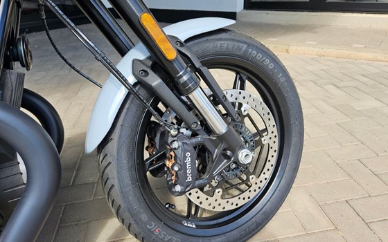 Neufahrzeug Moto Guzzi V7 Sport - Bild 12