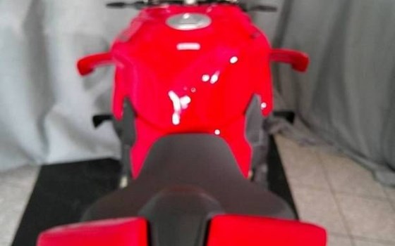 Gebrauchtmotorrad Ducati Streetfighter V4 S - Bild 4