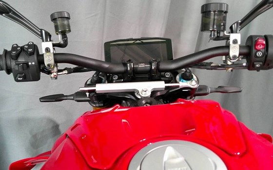 Gebrauchtmotorrad Ducati Streetfighter V4 S - Bild 5
