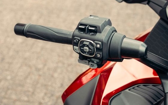 Gebrauchtmotorrad Honda GL 1800 Goldwing - Bild 13