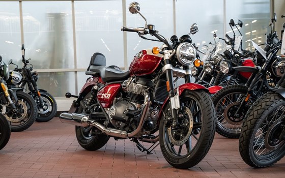 Gebrauchtmotorrad Royal Enfield Super Meteor 650 - Bild 2