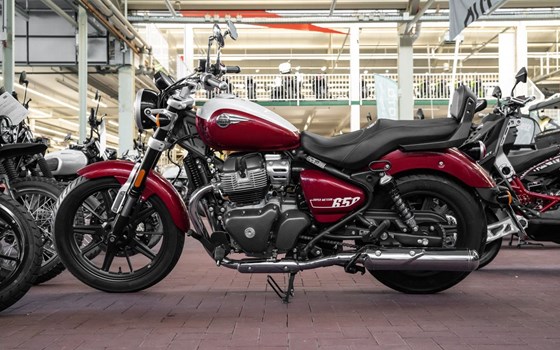 Gebrauchtmotorrad Royal Enfield Super Meteor 650 - Bild 3