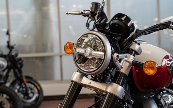 Gebrauchtmotorrad Royal Enfield Super Meteor 650 - Bild 9