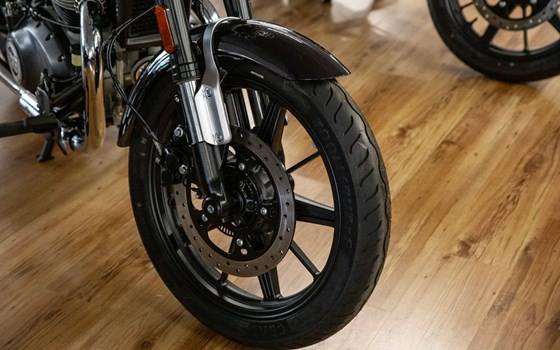 Neufahrzeug Royal Enfield Super Meteor 650 - Bild 11