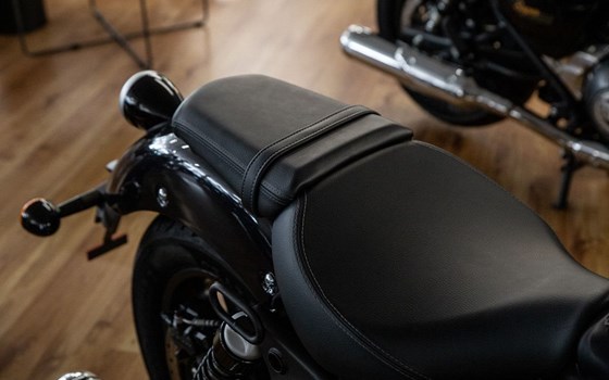 Neufahrzeug Royal Enfield Super Meteor 650 - Bild 12