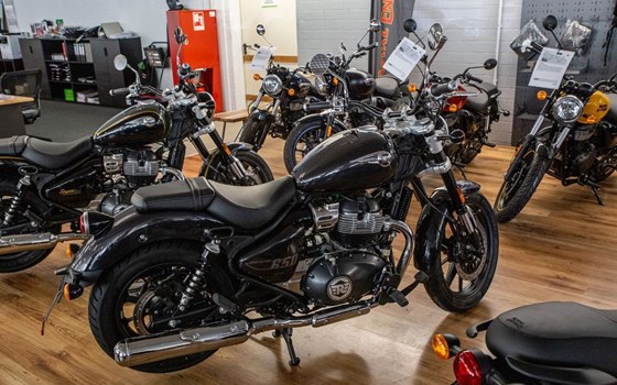Neufahrzeug Royal Enfield Super Meteor 650 - Bild 2