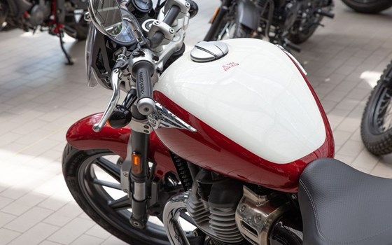 Neufahrzeug Royal Enfield Super Meteor 650 - Bild 16