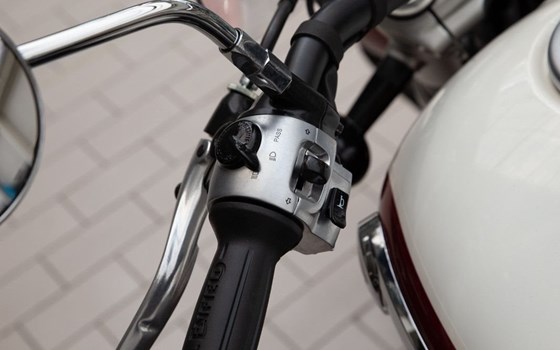 Neufahrzeug Royal Enfield Super Meteor 650 - Bild 19