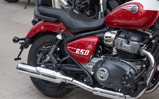 Neufahrzeug Royal Enfield Super Meteor 650 - Bild 21