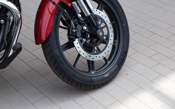 Neufahrzeug Royal Enfield Super Meteor 650 - Bild 8