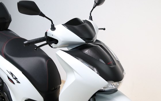 Gebrauchtmotorrad Honda SH350i - Bild 6
