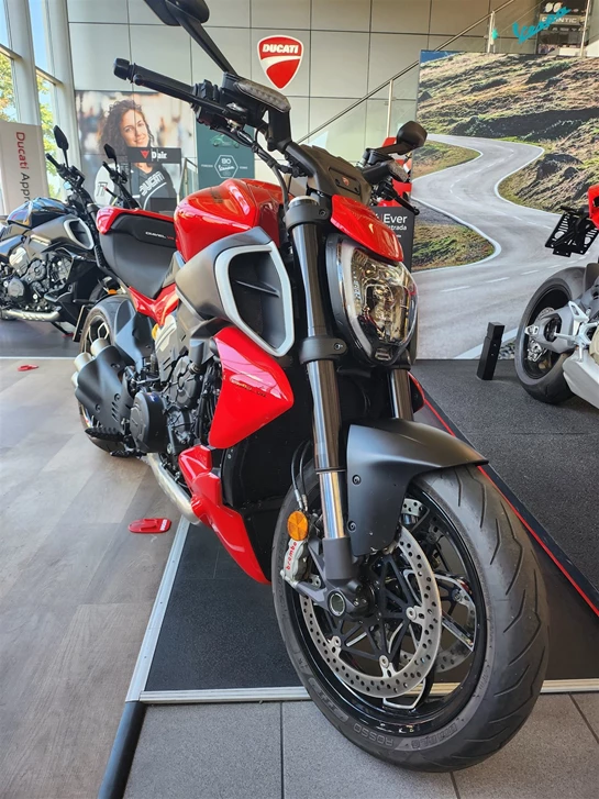 Angebot Ducati Diavel V4