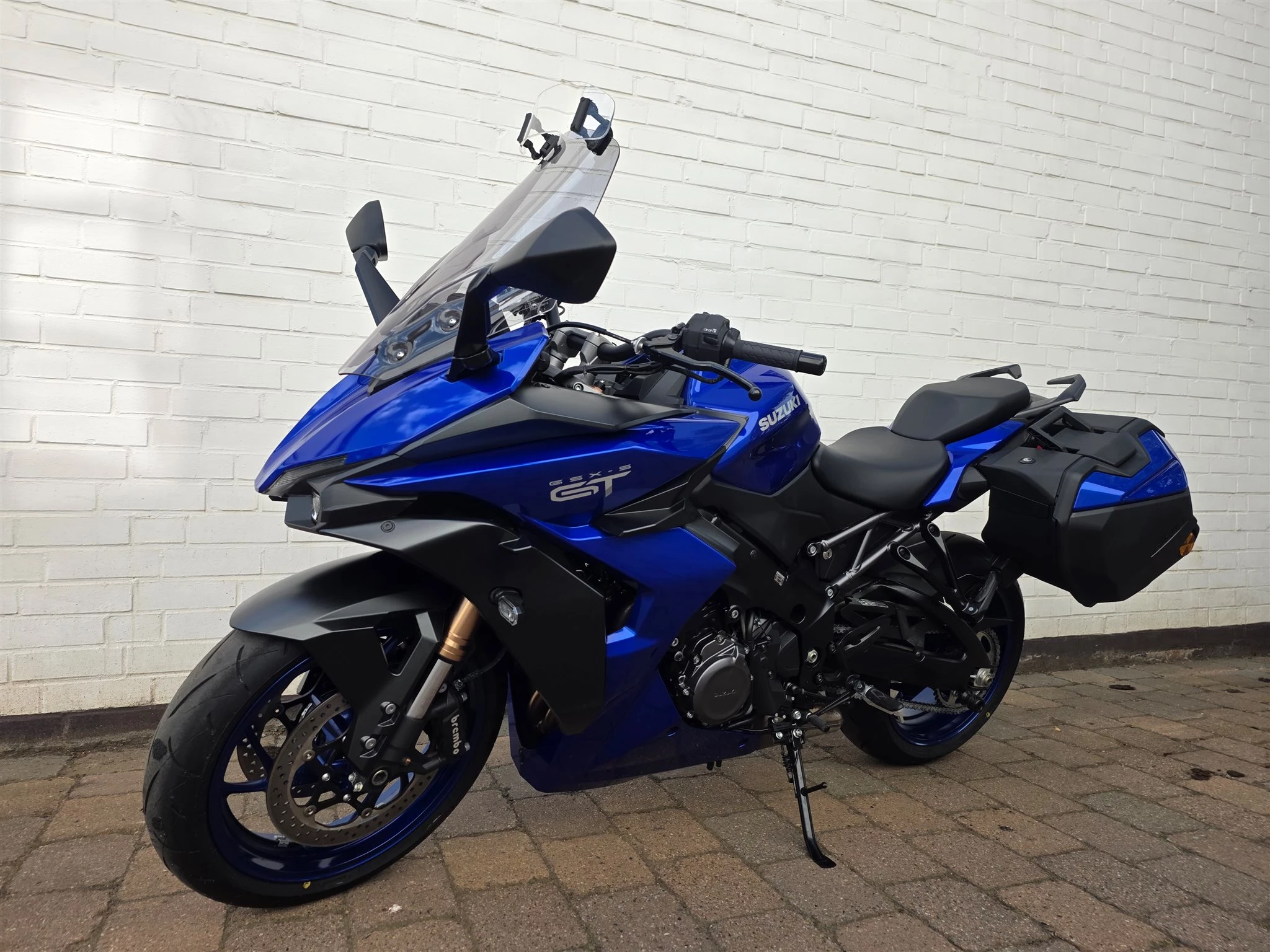 Suzuki GSX-S1000GT Travel Edition