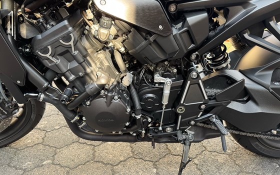 Gebrauchtmotorrad Honda CB 1000 R - Bild 11