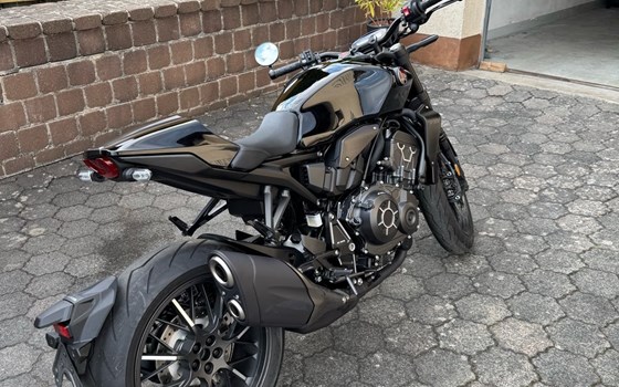 Gebrauchtmotorrad Honda CB 1000 R - Bild 5