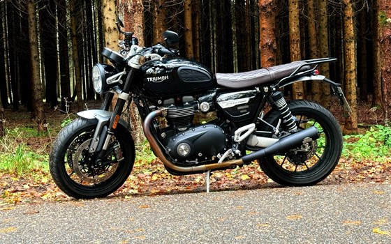 Gebrauchtmotorrad Triumph Speed Twin 1200 - Bild 1