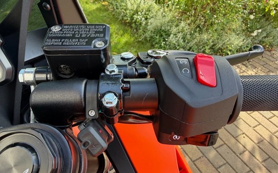Gebrauchtmotorrad KTM RC 125 - Bild 11