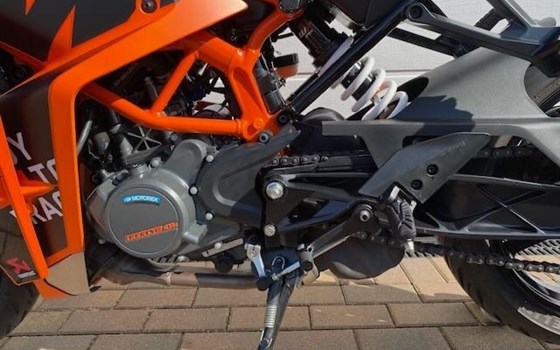 Gebrauchtmotorrad KTM RC 125 - Bild 15