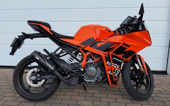 Gebrauchtmotorrad KTM RC 125 - Bild 3