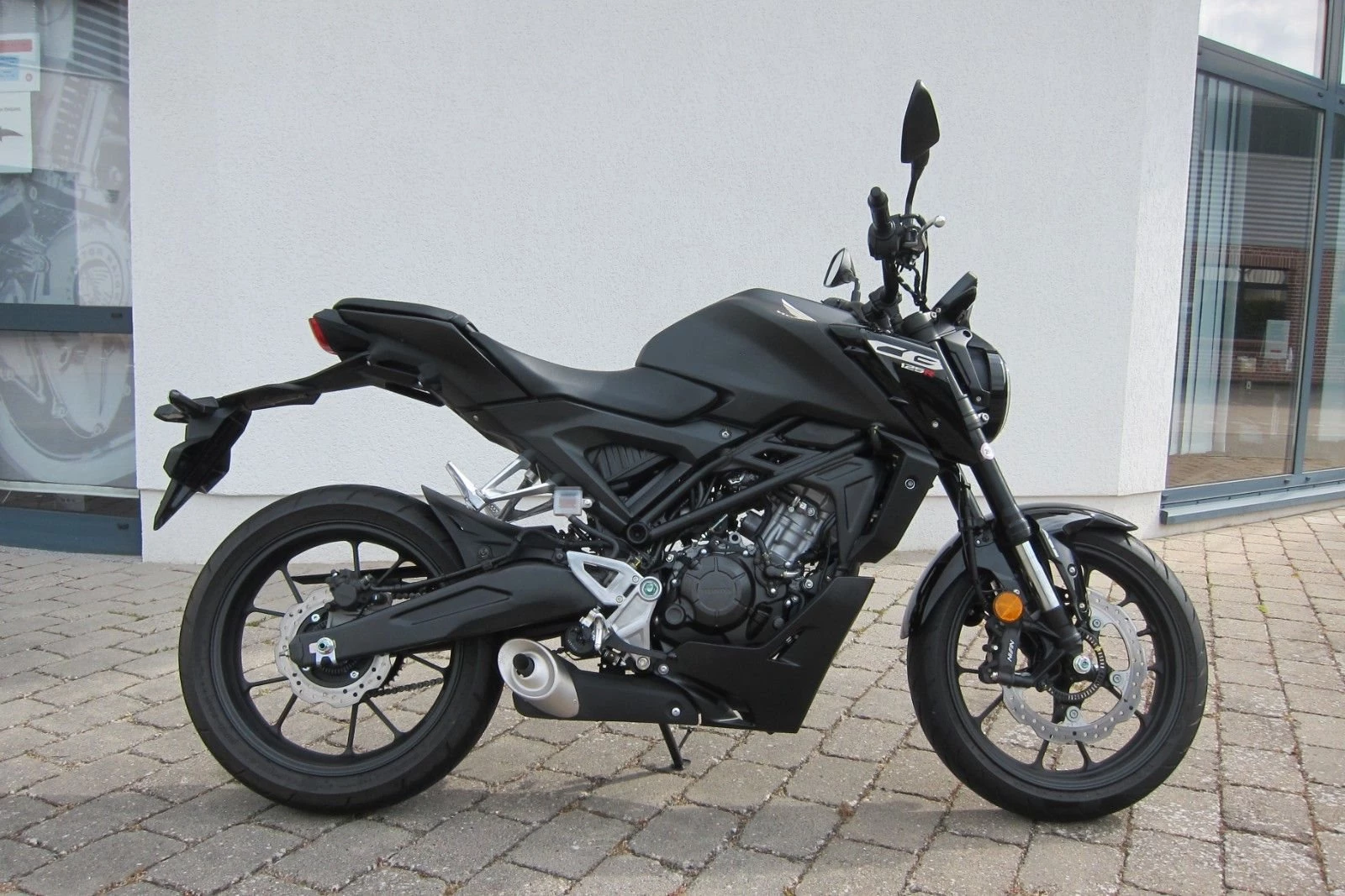 Honda CB125R