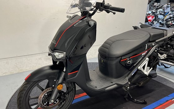 Gebrauchtmotorrad Super Soco CPX 45 km/h - Bild 3