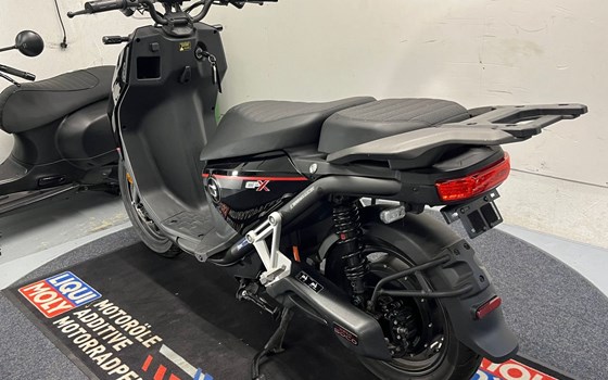 Gebrauchtmotorrad Super Soco CPX 45 km/h - Bild 4