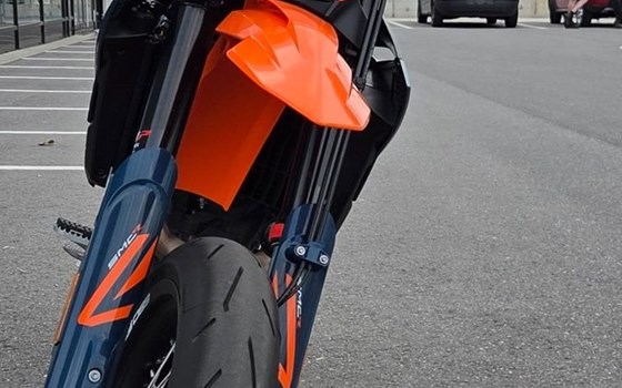 Gebrauchtmotorrad KTM 690 SMC R - Bild 3