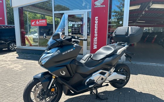 Gebrauchtmotorrad Honda Forza 750 - Bild 1