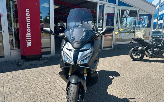 Gebrauchtmotorrad Honda Forza 750 - Bild 3